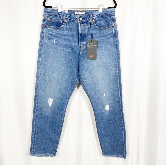 Levi’s Premium Wedgie Icon Fit High Rise Ankle Distressed Jeans: Truth Unfolds - Picture 2 of 16